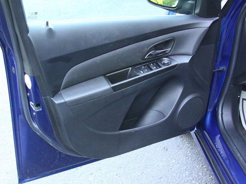 Used 2012 Chevrolet Cruze LT FWD image 15