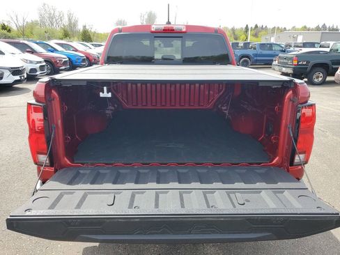 Used 2023 Chevrolet Colorado Z71 w/ Z71 Convenience Package 2 AWD/4WD image 31