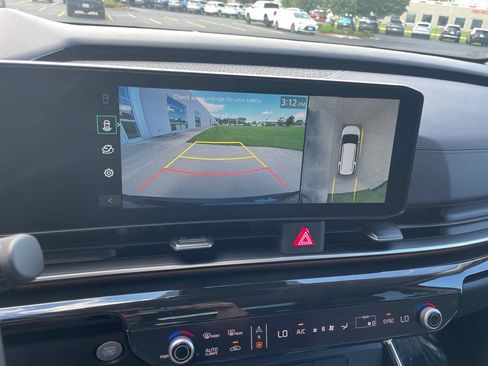 New 2027 Kia Carnival SX Prestige FWD image 23