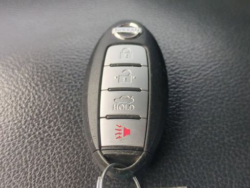 Used 2017 Nissan Altima 2.5 SR FWD image 30