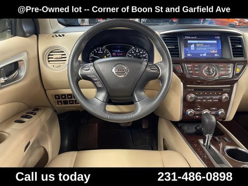 Used 2016 Nissan Pathfinder SL w/ SL Tech Package AWD/4WD image 17