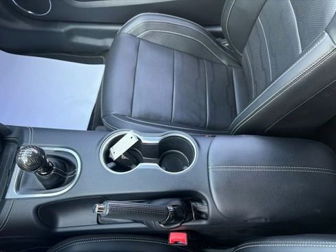 Used 2018 Ford Mustang GT Premium w/ GT Performance Package RWD image 20
