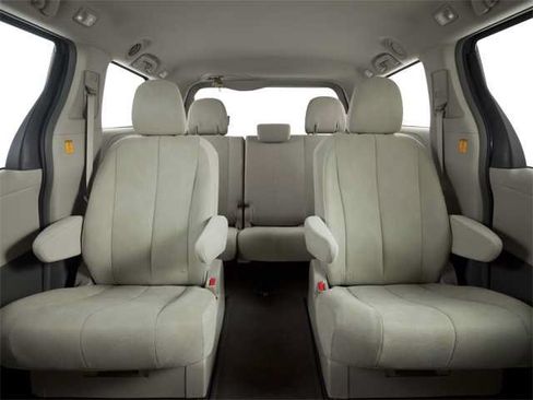 Used 2012 Toyota Sienna XLE AWD/4WD image 10