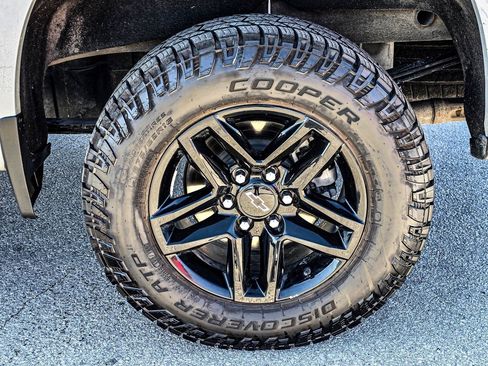 Certified 2024 Chevrolet Silverado 1500 Custom Trail Boss image 10