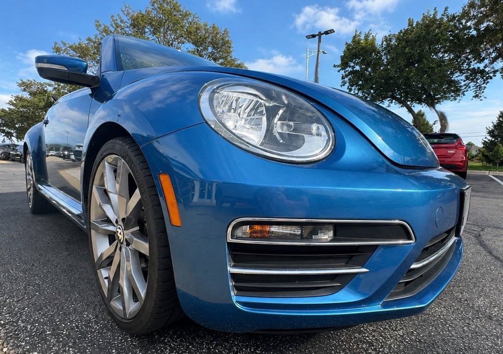 Used 2018 Volkswagen Beetle 2.0T S FWD image 8