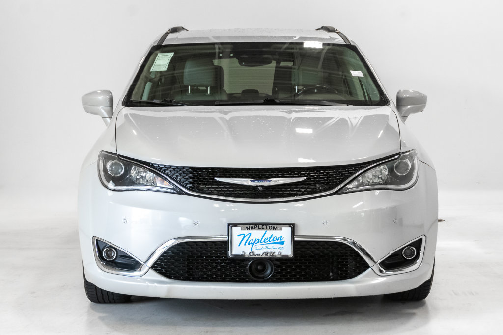 Used 2019 Chrysler Pacifica Touring-L Plus w/ Advanced Safetytec Group FWD image 5