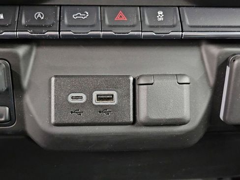 Certified 2025 Chevrolet Silverado 1500 W/T w/ WT Safety Package AWD/4WD image 21