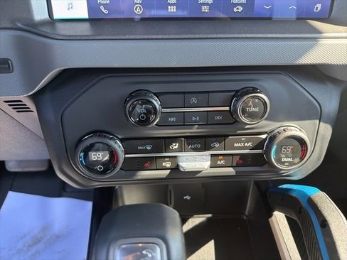 Used 2024 Ford Bronco Black Diamond w/ Sasquatch Package image 9