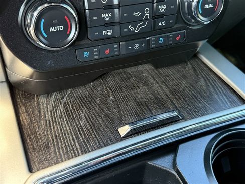 Used 2020 Ford F350 Lariat w/ Lariat Value Package image 47