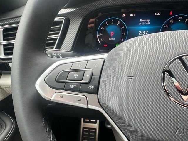 New 2025 Volkswagen Atlas Cross Sport SEL Premium R-Line AWD/4WD image 17