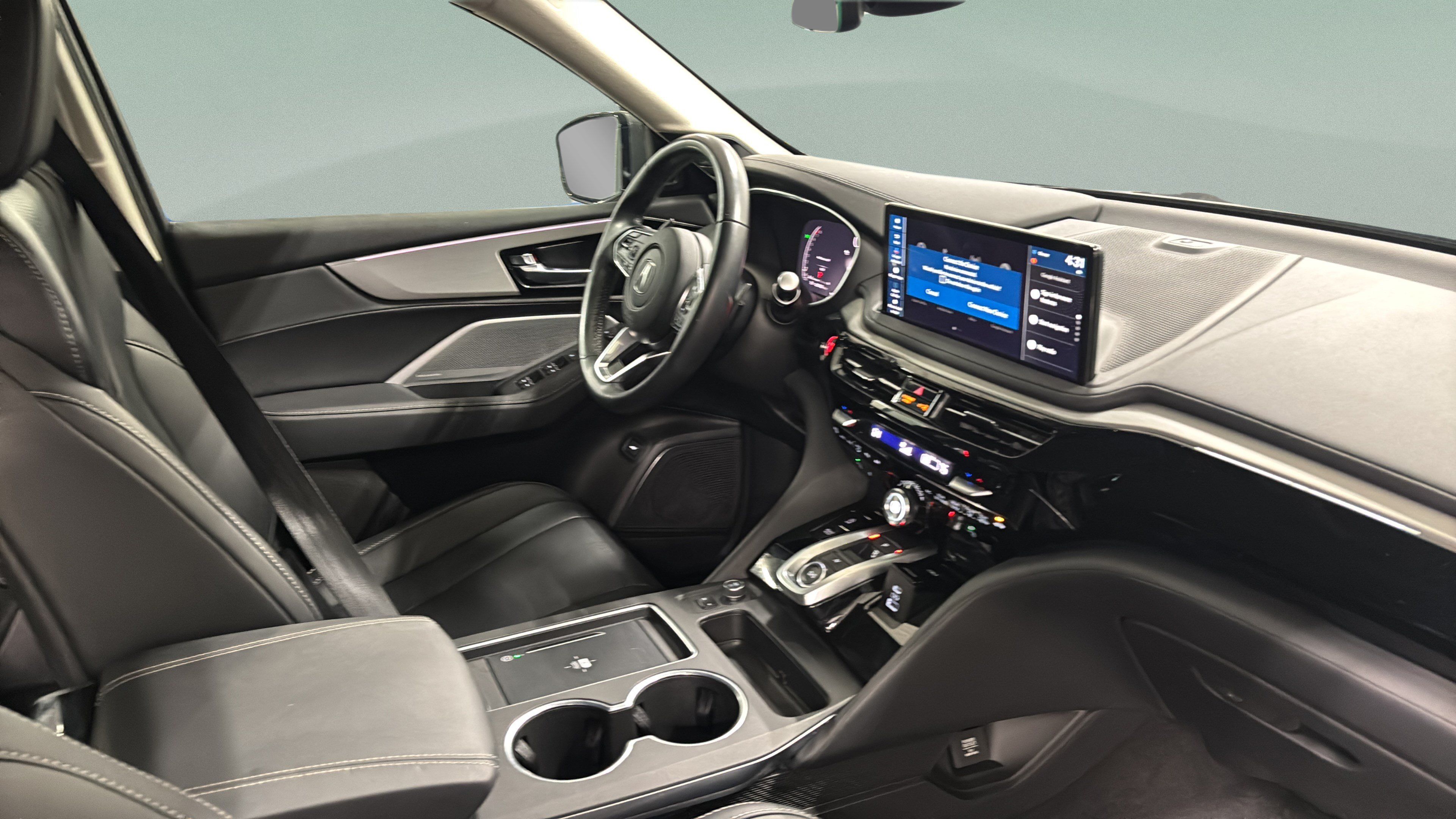 Used 2025 Acura MDX w/ Technology Package FWD image 23