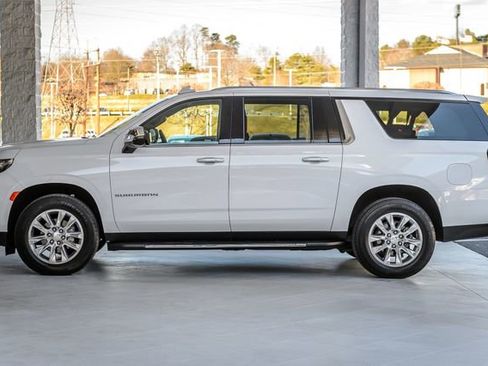 Used 2023 Chevrolet Suburban Premier image 56