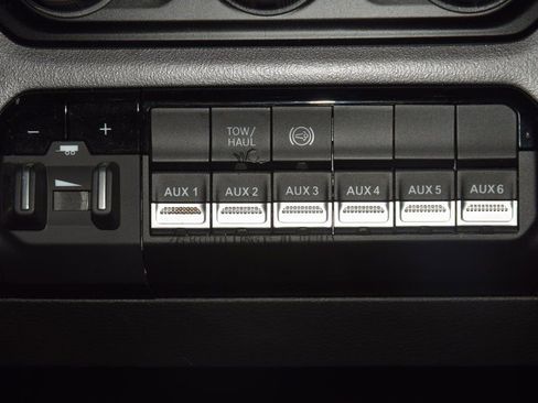 Used 2023 RAM 3500 Big Horn w/ Snow Chief Group image 35