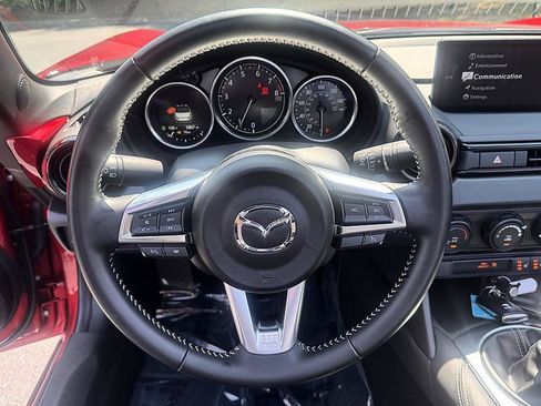 Used 2025 MAZDA MX-5 Miata Club RWD image 12