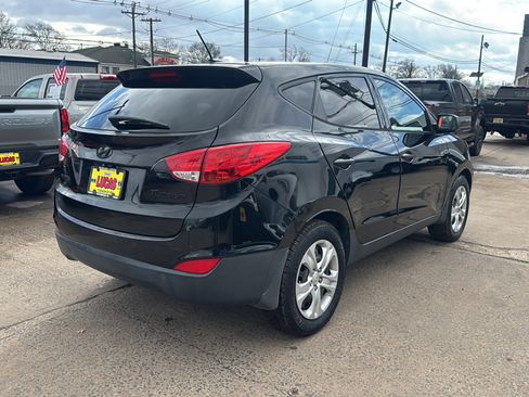 Used 2013 Hyundai Tucson GL image 5