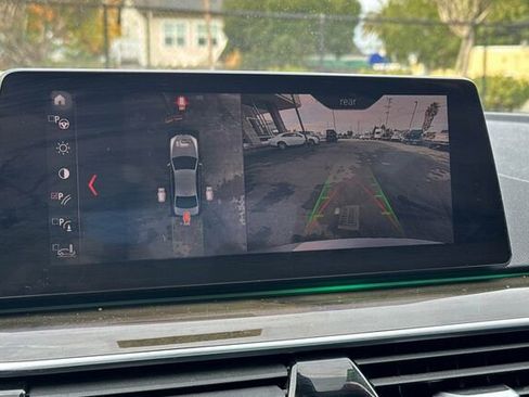 Used 2019 BMW 530i w/ Convenience Package image 19