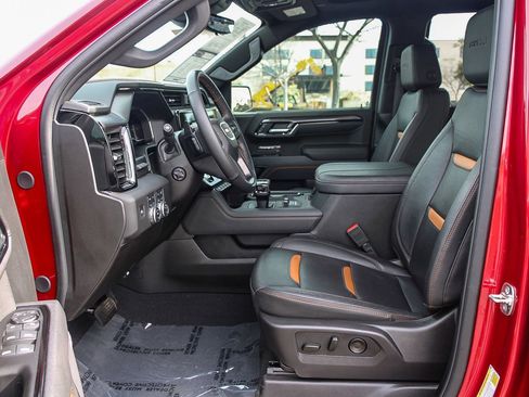 Used 2025 GMC Sierra 1500 AT4 w/ AT4 Premium Package image 18