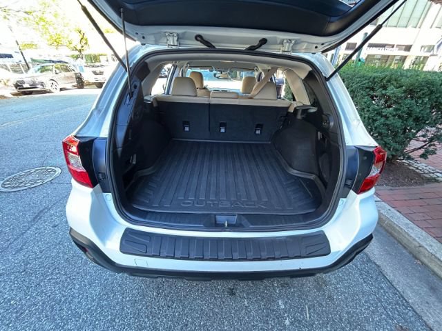 Used 2019 Subaru Outback 2.5i Limited AWD/4WD image 30