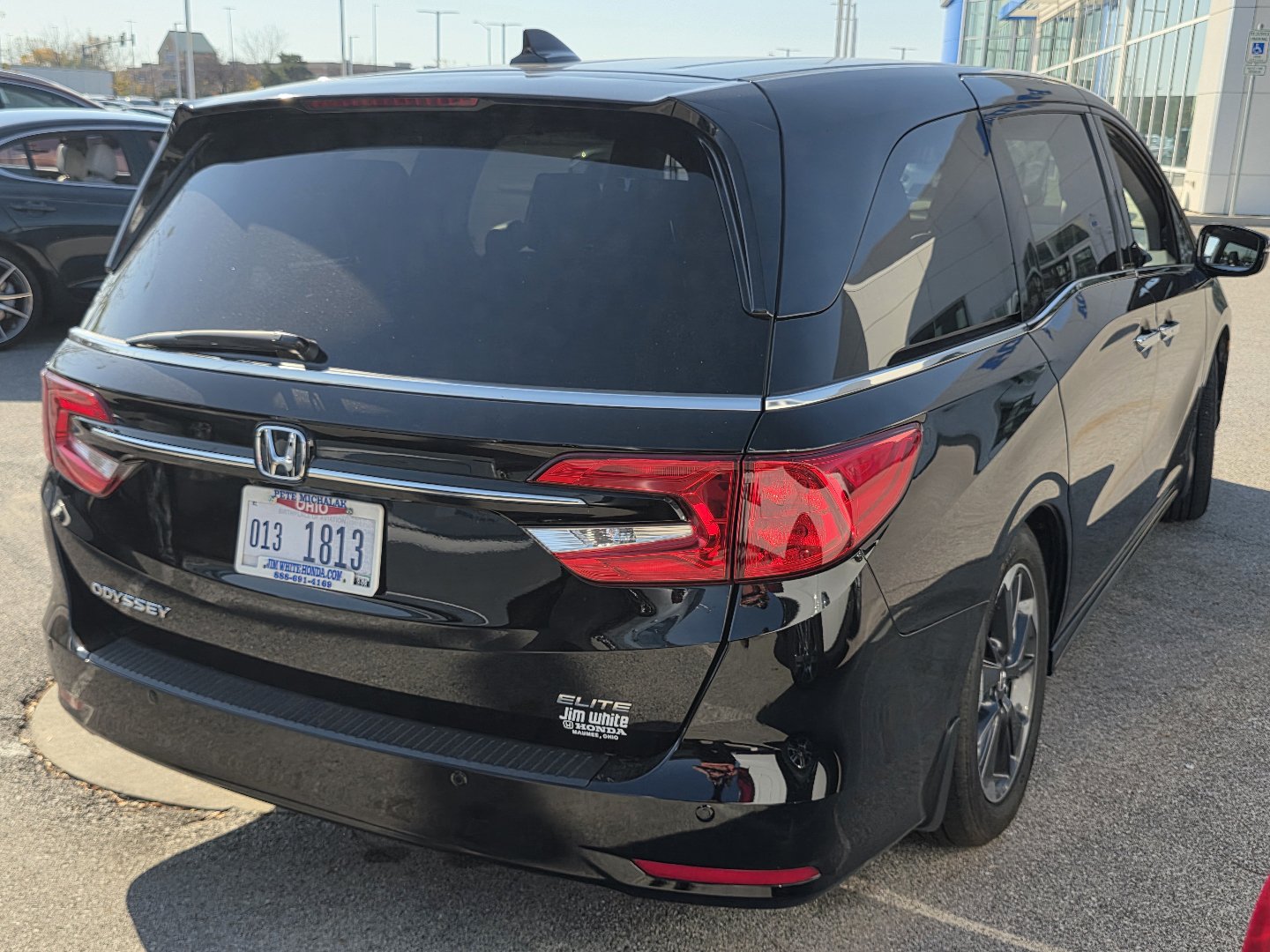 Used 2024 Honda Odyssey Elite image 8