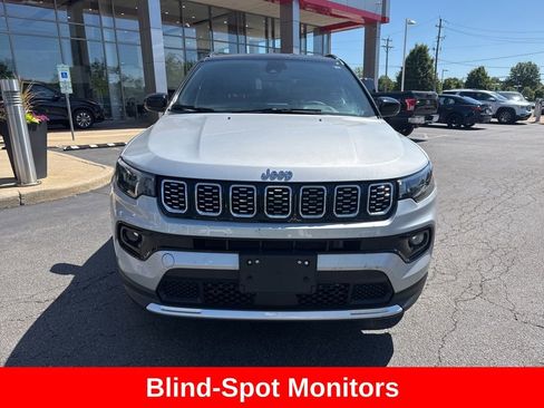 Used 2025 Jeep Compass Limited AWD/4WD image 10