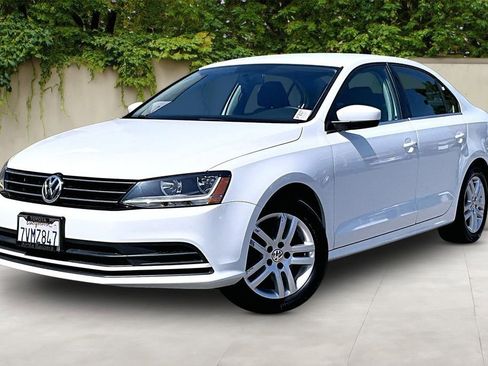 Used 2017 Volkswagen Jetta S FWD image 3