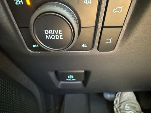 Used 2025 Ford Expedition King Ranch AWD/4WD image 24