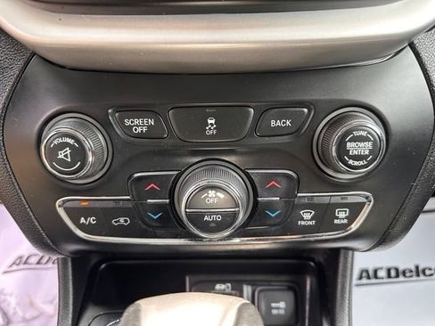 Used 2014 Jeep Cherokee Limited AWD/4WD image 28