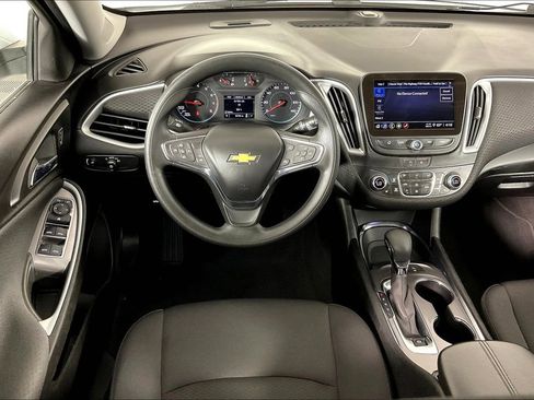 Used 2024 Chevrolet Malibu LT image 7