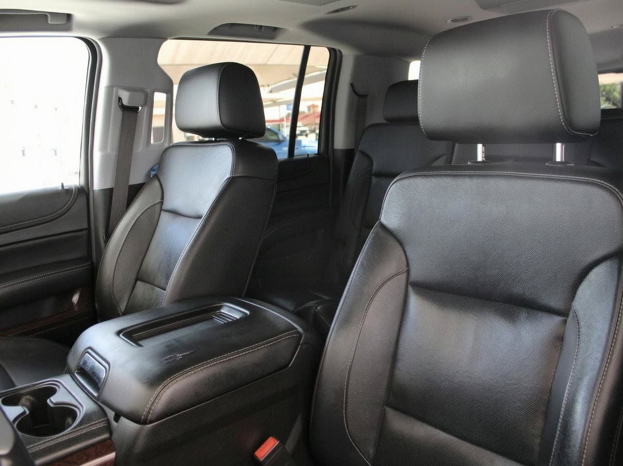 Used 2020 GMC Yukon XL SLT w/ Open Road Package AWD/4WD image 13