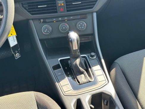 Used 2021 Volkswagen Jetta S w/ Driver Assistance Package FWD image 19