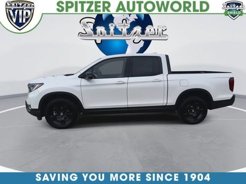 Used 2025 Honda Ridgeline Black Edition image 6