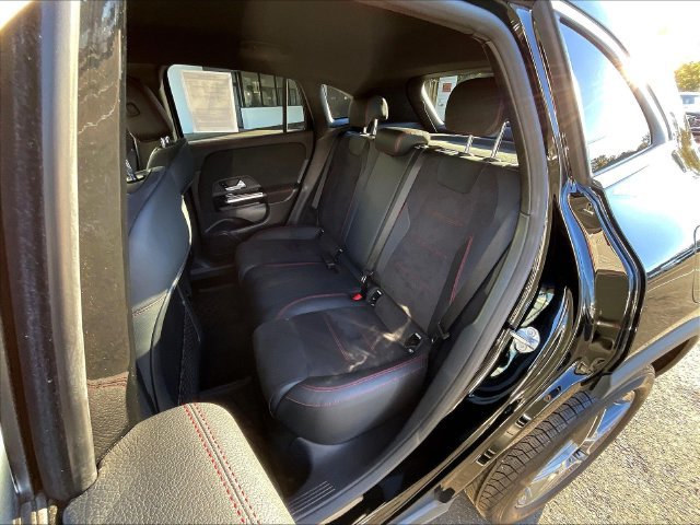 Certified 2023 Mercedes-Benz GLA 250 4MATIC image 24