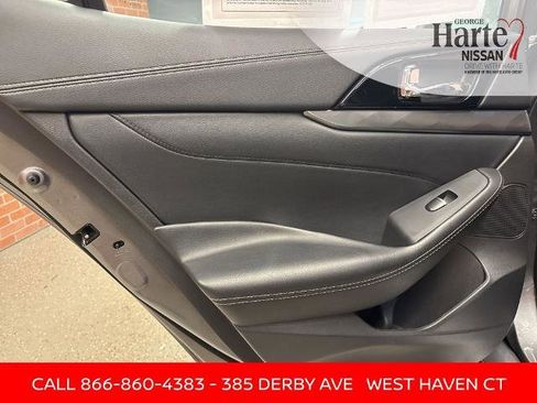Certified 2023 Nissan Maxima SV w/ Floor Mat Group image 24