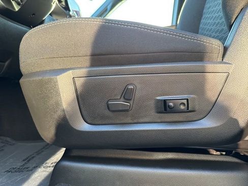 New 2026 RAM 2500 Big Horn AWD/4WD image 8