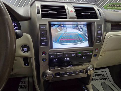 Used 2017 Lexus GX 460 image 24