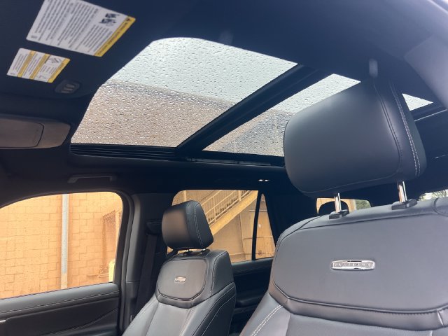 Used 2025 Ford Expedition Platinum w/ Stealth Appearance Package AWD/4WD image 34