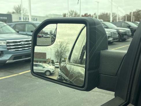 Used 2019 Ford F150 XLT image 40