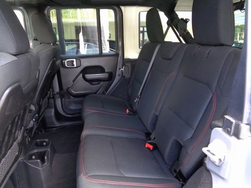 Used 2021 Jeep Wrangler Unlimited Rubicon w/ Dual Top Group image 17