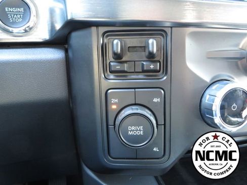 Used 2024 Ford F250 Lariat image 33