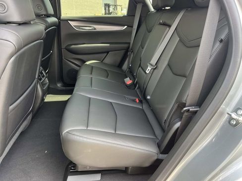 New 2026 Cadillac XT5 Luxury image 19