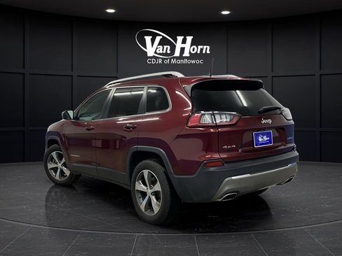 Used 2020 Jeep Cherokee Limited image 3