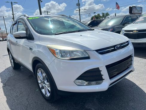 Used 2016 Ford Escape Titanium AWD/4WD image 4