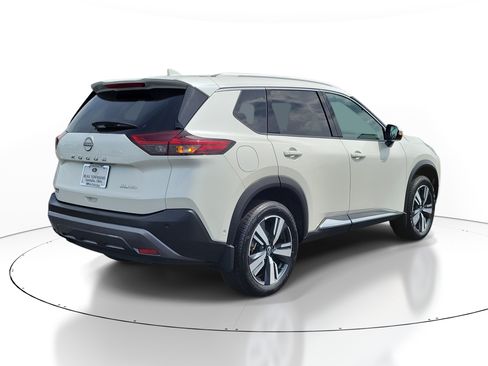 Used 2023 Nissan Rogue SL w/ SL Premium Package AWD/4WD image 4