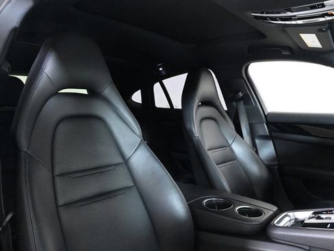 Certified 2021 Porsche Panamera image 18