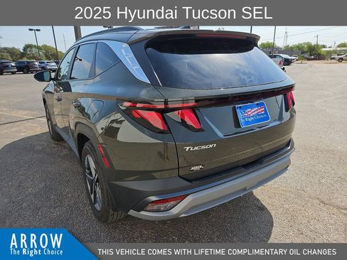 Used 2025 Hyundai Tucson SEL FWD image 9