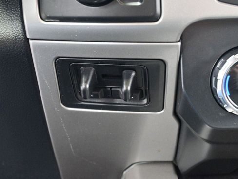 Used 2022 Ford F250 Lariat w/ Chrome Package image 26