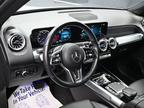 Used 2023 Mercedes-Benz EQB 250+ 250+ w/ Exclusive Package image 19