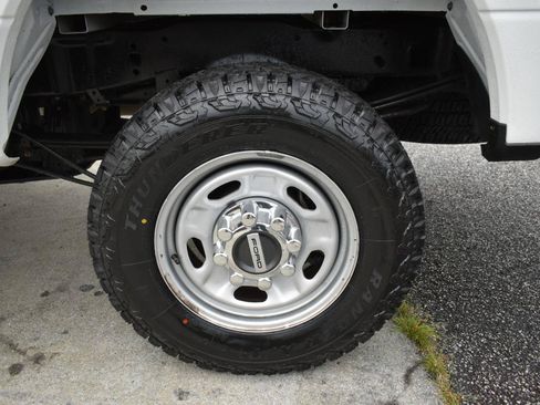 Used 2019 Ford F250 XL w/ Power Equipment Group AWD/4WD image 31
