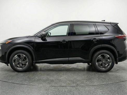 Used 2025 Nissan Rogue SV image 5