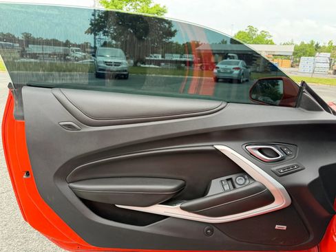 Used 2019 Chevrolet Camaro SS RWD image 22